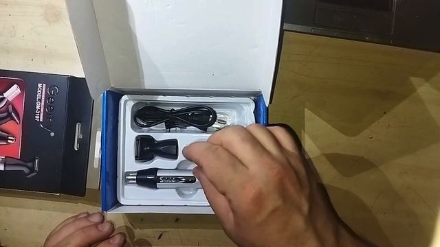 Триммер Для Стрижки Волос Gemei GM 3107 3 В 1 смотреть онлайн