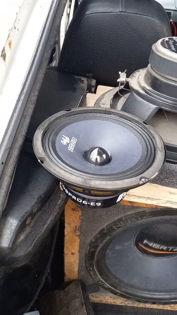 продаю новые динамики мы есть на авито loud Bass контак смотреть онлайн