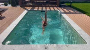 Тест-драйв противотока в бассейне с профессиональным