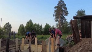 Жизнь в деревне. Друзья пришли на помощь