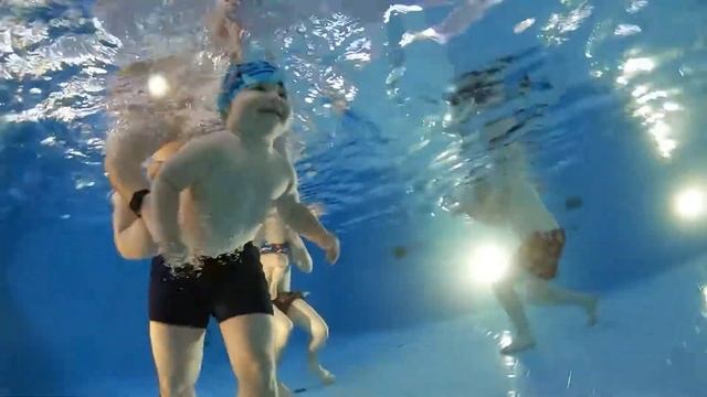 Грудничковое плавание в Москве | Второе Рождение Водн? смотреть онлайн