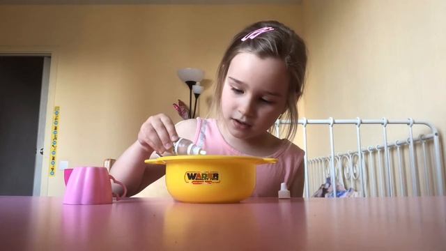 Челендж Сделай слайм, что под кружкой. Вера Рябцева смотреть онлайн