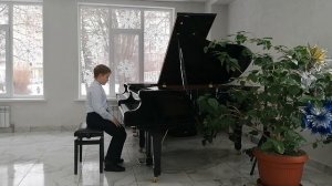 Марченко Миша 9 лет. И. Шамо "Скерцо", И. С. Бах "Маленькая прелюдия" ре минор