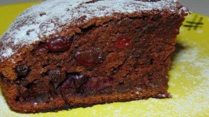 Шоколадный кекс Ягодка