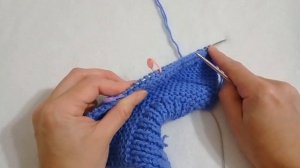 ДЕТСКИЕ ПИНЕТКИ-НОСОЧКИ на двух спицах/ БЕЗ ЕДИНОГО ШВА
