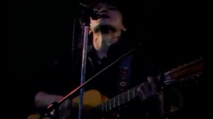 Виктор Цой поет песню Я сажаю алюминиевые огурцы на бр