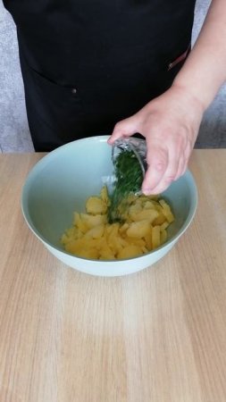 Салат из творога с картофелем