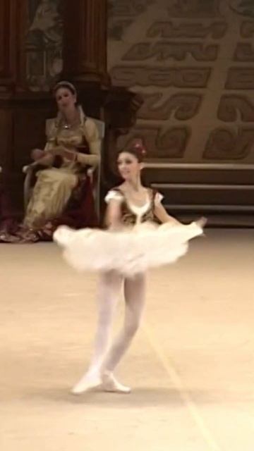 Ксюша до инсульта #кома #инсульт #помощь #реабилитация #здоровье #балет #shorts #балерина #счастье смотреть онлайн