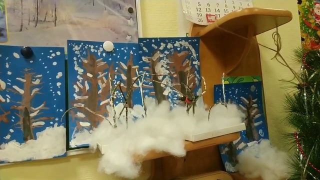 Новогодний уголок в средней группе. Деды Морозы уже в ? смотреть онлайн