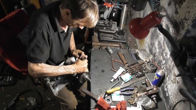 6 ч Ремонт Двигателя Горобинским Мотоцикла Чезет 250 (CZ 250) с Перепресовкой Коленвала смотреть онлайн