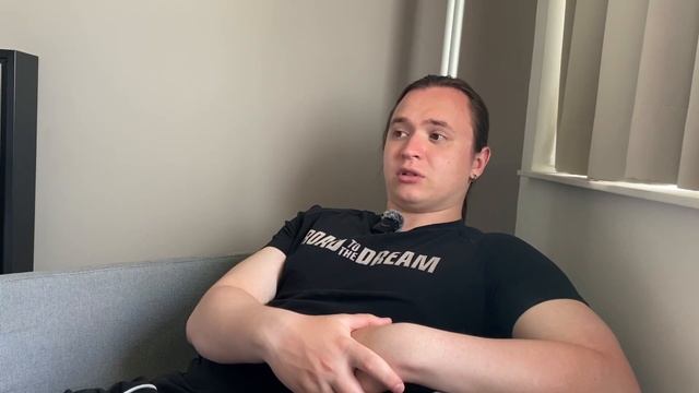 ЗАХОДИ, МНЕ ЕСТЬ ЧЕМ С ТОБОЙ ПОДЕЛИТЬСЯ / RD 17 смотреть онлайн