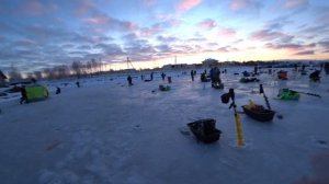 Рыбалка по первому льду ловля форели.Триал Русская ры?