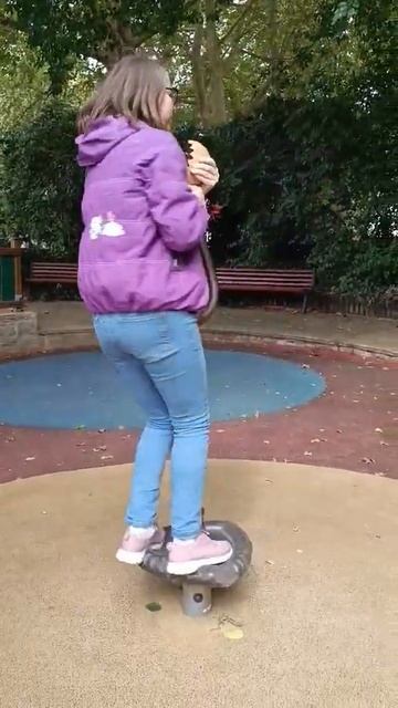 Наша мама на качели. смотреть онлайн