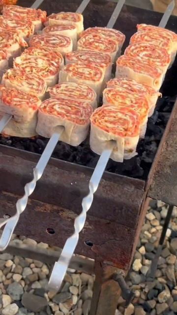 Готовим вкуснейшие мясные рулеты на мангале! Скоро ре? смотреть онлайн
