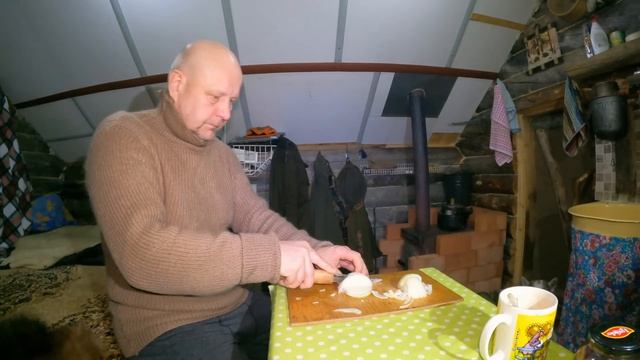 Пожил в лесу, изба согрела, не влезла в лунку, рыбалка и смотреть онлайн