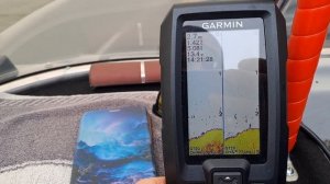 Небольшой обзор на эхолот Garmin striker vivid 4