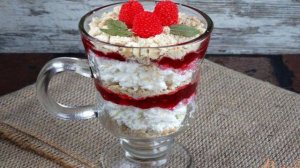 Творожно-брусничный десерт