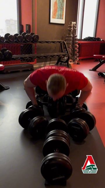 Альтернатива обычным отжиманиям - отжимания от гантел смотреть онлайн