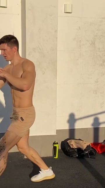 Выпады в движении смотреть онлайн