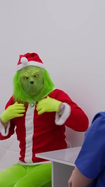 Даже Гринч опередил тебя и пришел на пересадку волос ? смотреть онлайн