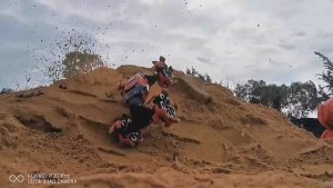 870926, 870927
Машина радиоуправляемая Перевертыш Вездеход, колеса-когти,  4 WD, переворот