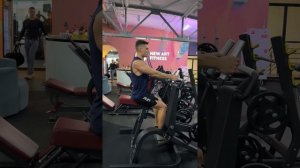Горизонтальная тяга в рычажном тренажере