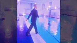 Влад А4. Поход в бассейн