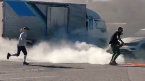 Поджог чужую машину ПРАНК|Edvard_bil-Tresh video