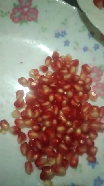 сколько в гранате ягод? ответ у меня в видео, отмечайте смотреть онлайн