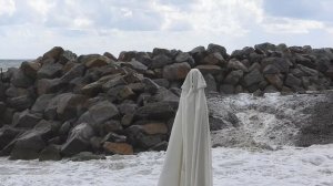 Людей накрыло огромной волной. Ольгинка, МОРЕ бушует.