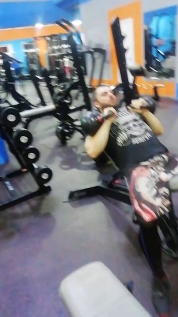 ЗАБУДЬ ПРО ГАНТЕЛИ Используй ДВЕ гири для прокачки гр смотреть онлайн