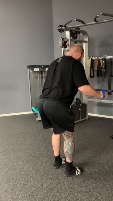 Наружняя ротация плеча двумя руками смотреть онлайн