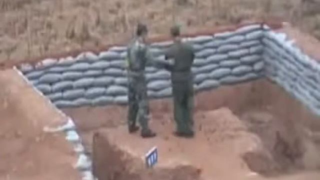 Китайский солдат бросает гранату смотреть онлайн