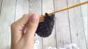 🐧Пингвин брелок из плюшевой пряжи крючком🐧crochet penguin?