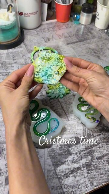Новогодние игрушки  #resinart #newyear #cristmas #diy