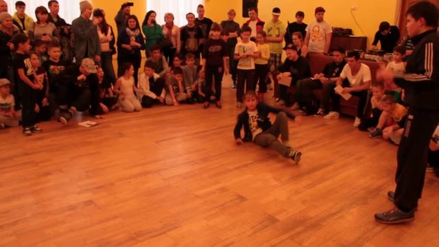 2014.11.08  Novator Jam — KIDS, студия брейк-данса Sense of life смотреть онлайн