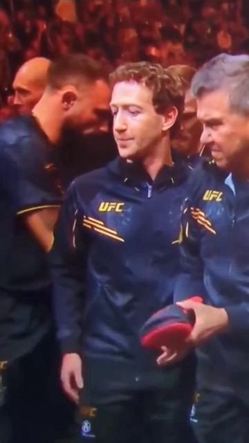 ☠️ Марк Цукерберг пытается быть максимально вовлече? смотреть онлайн