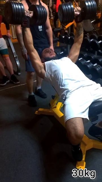 жим гантелями 30 кг смотреть онлайн