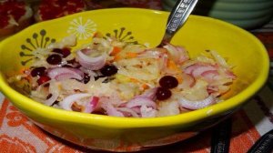 Маринованная капуста с клюквой