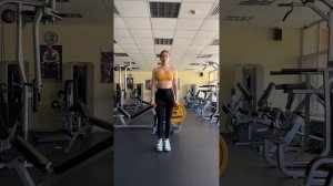 Махи гантелями в стороны стоя