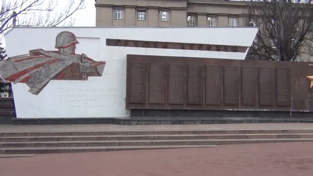 Стела Героям  Курянам на Красной площади
