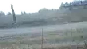 Момент из 3 Guys 1 hammer (3 парня 1 молоток)