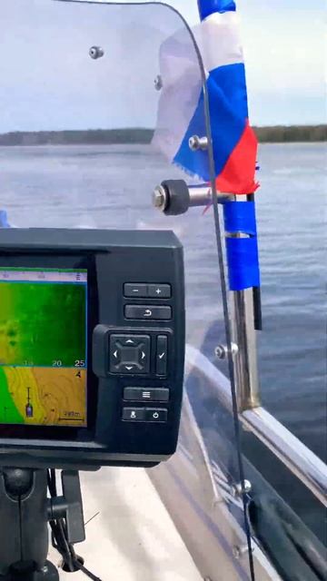 ЛЁД ЕСТЬ - РЫБА ПОД НИМ🤷♂️✅ #nature #fisherman #fishing #волго #f смотреть онлайн