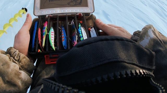 Синий прыщ опять выручил...Рыбалка на судака!
