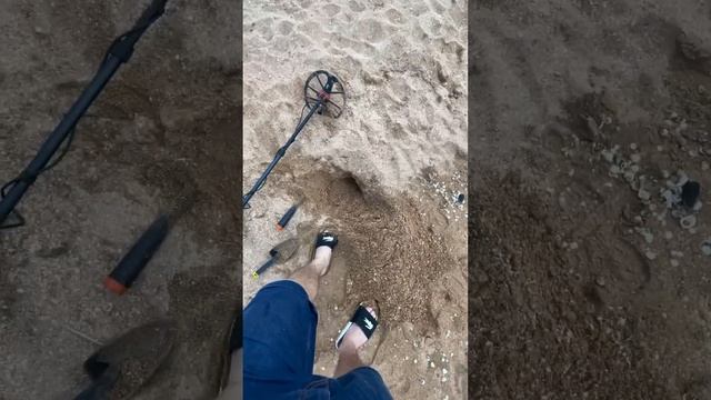 Думал, что там 5 рублей..😀 #металлоискатель #metaldetecting #к? смотреть онлайн