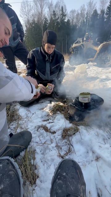 Тушенка на костре  automobile atv offroad stels snow mud winter brp stelsleopard