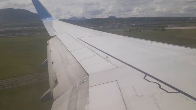Boing 737 Самолет.Посадка аэропорт Мин.Воды.