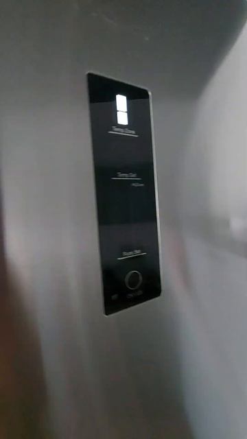 Холодильник Haier. Не запускается. Мигает дисплей. #siberian_l смотреть онлайн