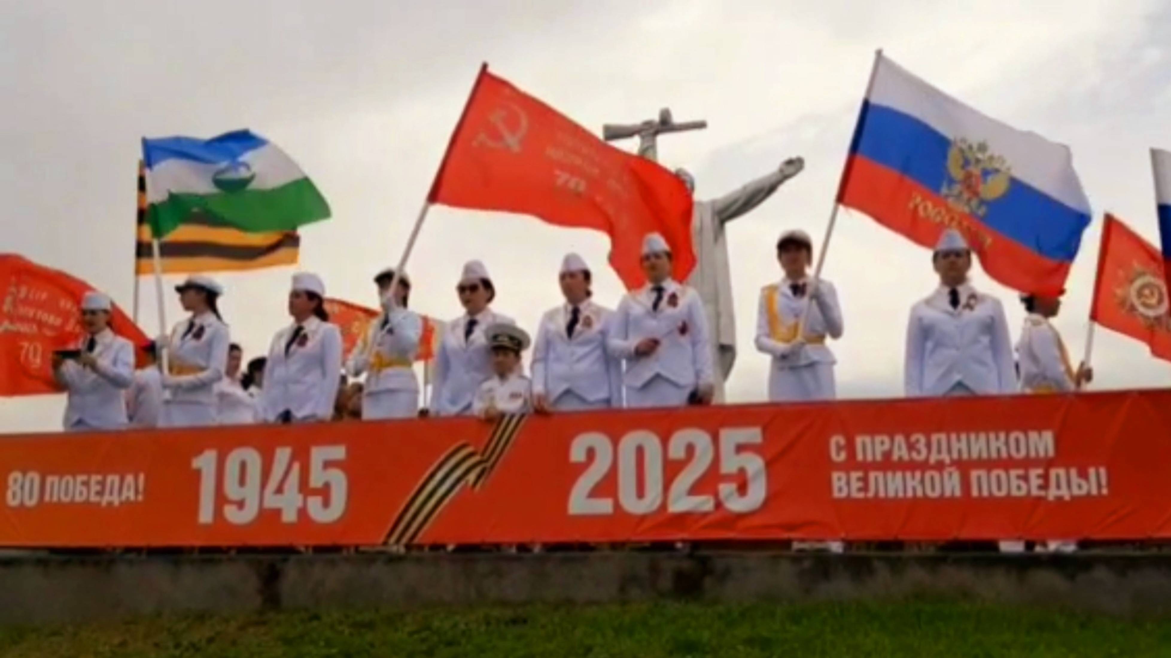 🔥Возложения цветов к Памятнику Защитникам Отечества, Кызбурунской земли в ВОВ 1941÷1945гг🙏🏻 смотреть онлайн