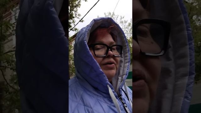 Вставать утром холодно, потом носишься по квартире и жарко😁
